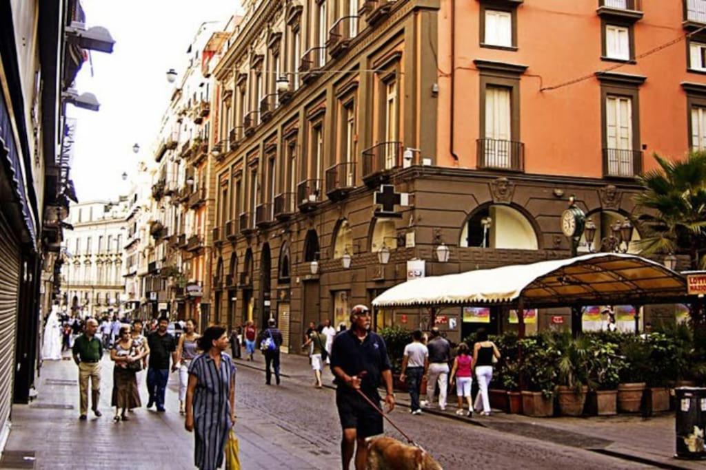 Apartamento Casa Via Toledo. Centralissima E Vicina Al Porto Nápoles Exterior foto